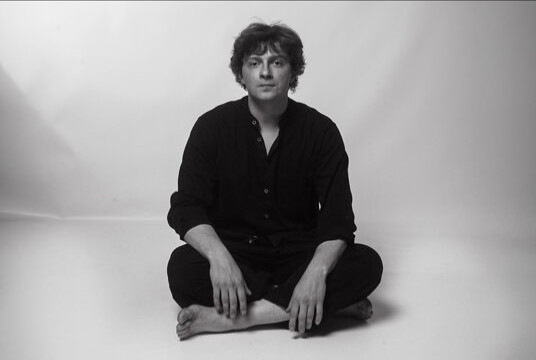 Бонд с кнопкой