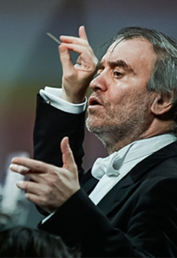Симфонический оркестр Мариинского театра, дирижер Валерий Гергиев.