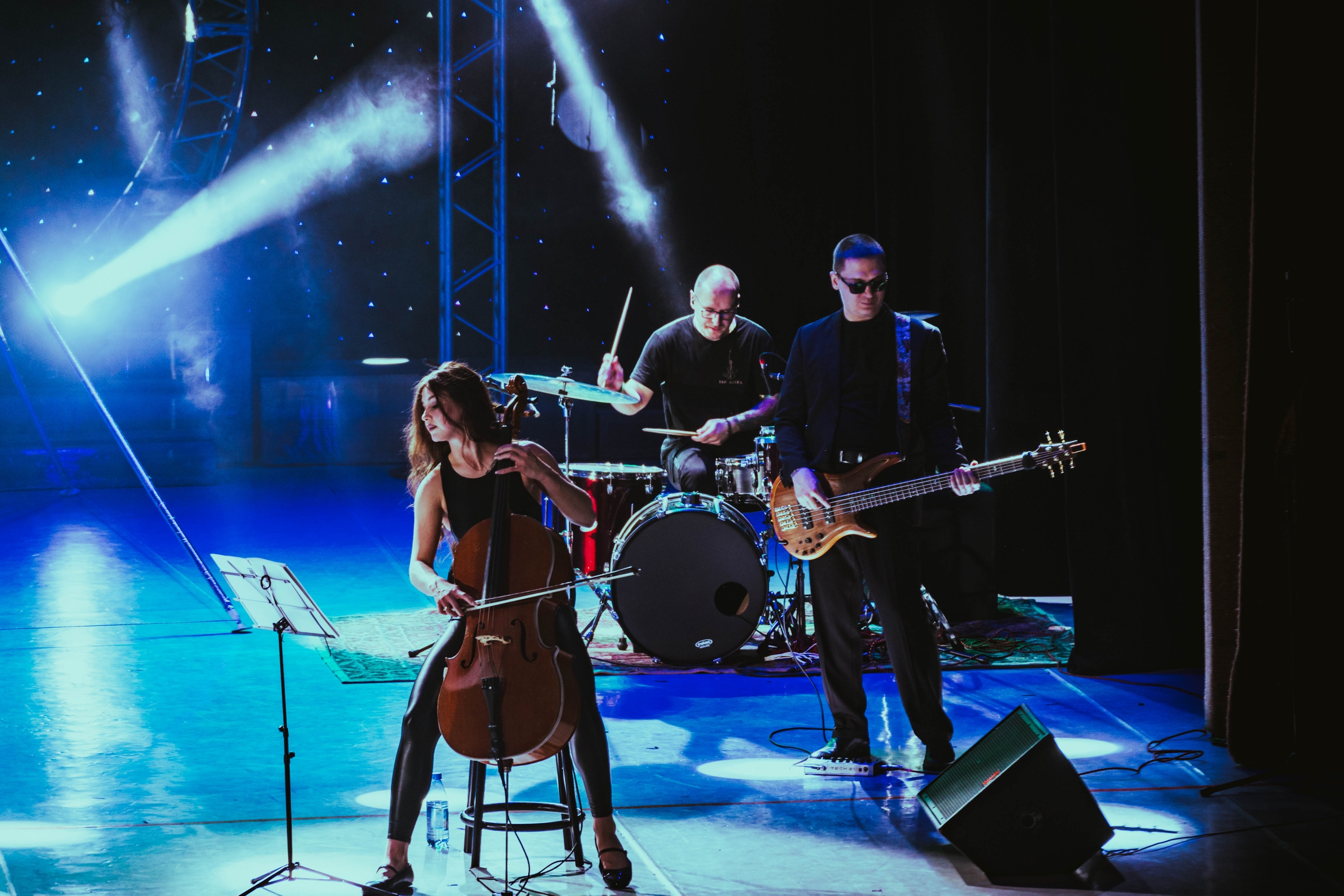 The Astra. От классики до рока