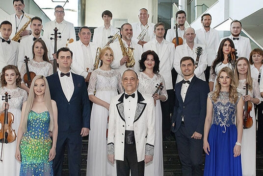 Не покидает нас весна