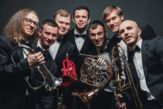 Новогодние приключения с «Olympic Brass