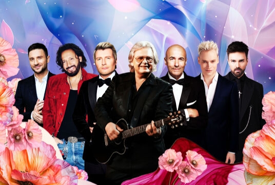 Праздничный О чем поют 8 марта