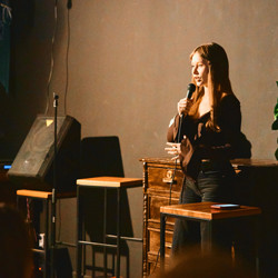 Закрытый микрофон