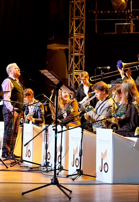 Музыка Победы. Мусоргский - джаз-оркестр