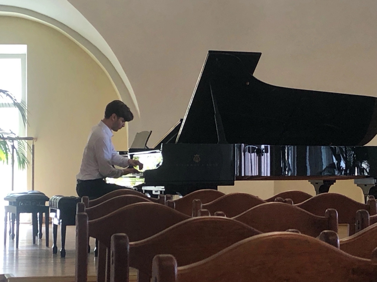 Орган и Bach