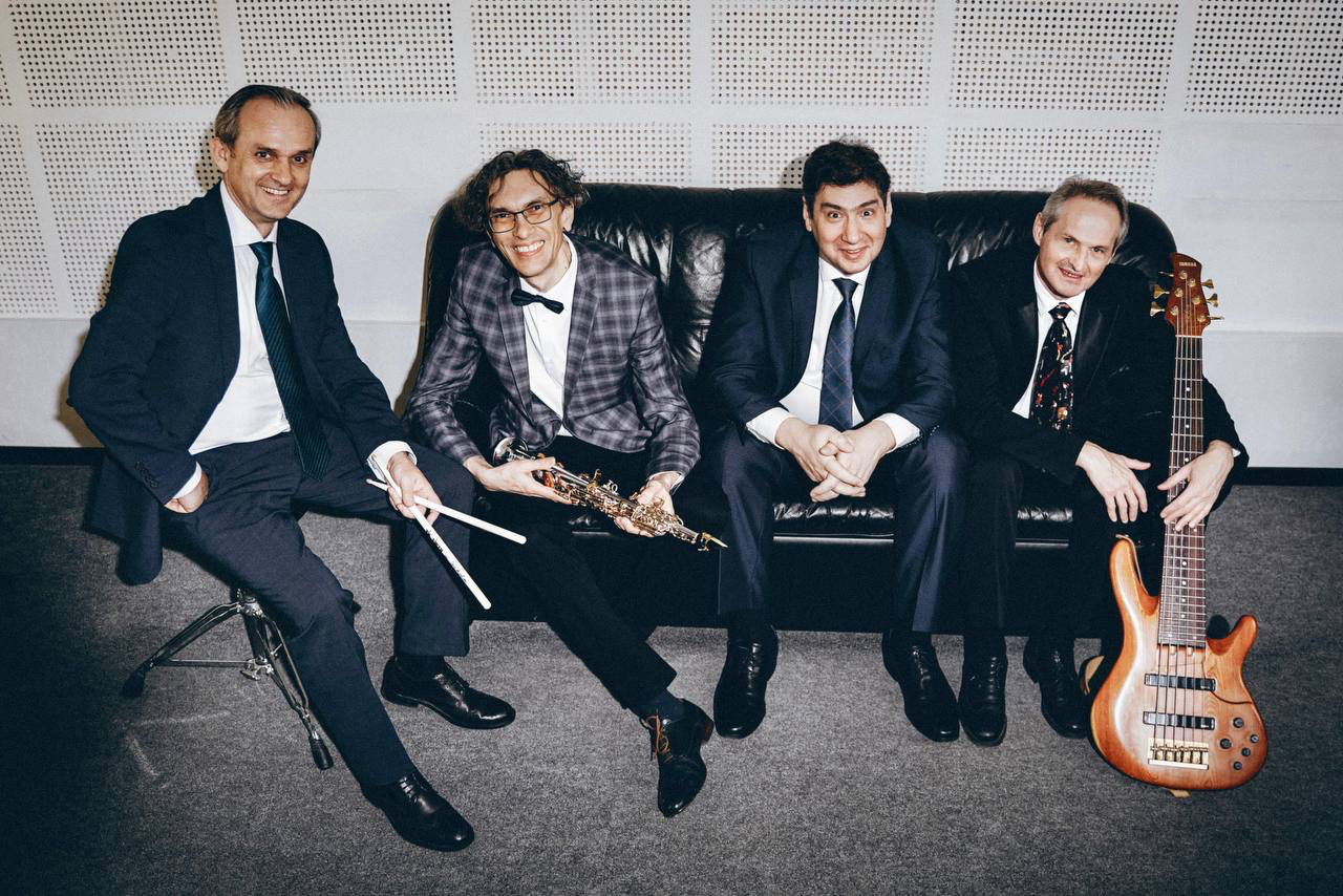 New Centropezn Jazz Quartet во дворике Д30