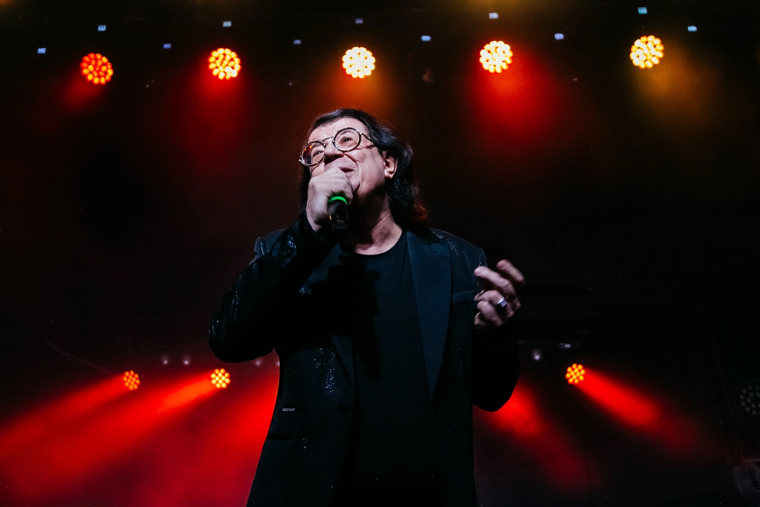 Игорь Корнелюк