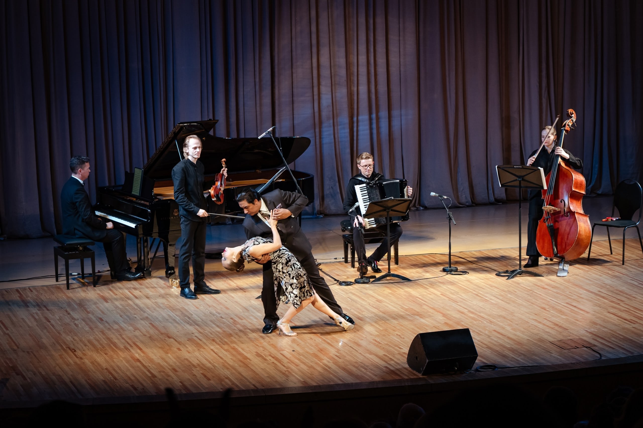 Танго. Огни Буэнос-Айреса