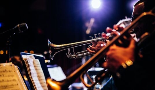 Джазовый джем-сейшн с резидентами клуба