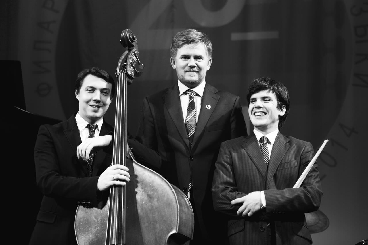 Петербург трио. Jazz Classic Trio. Крюковских Зимовец джаз. Джаз Классик трио Санкт-Петербург.