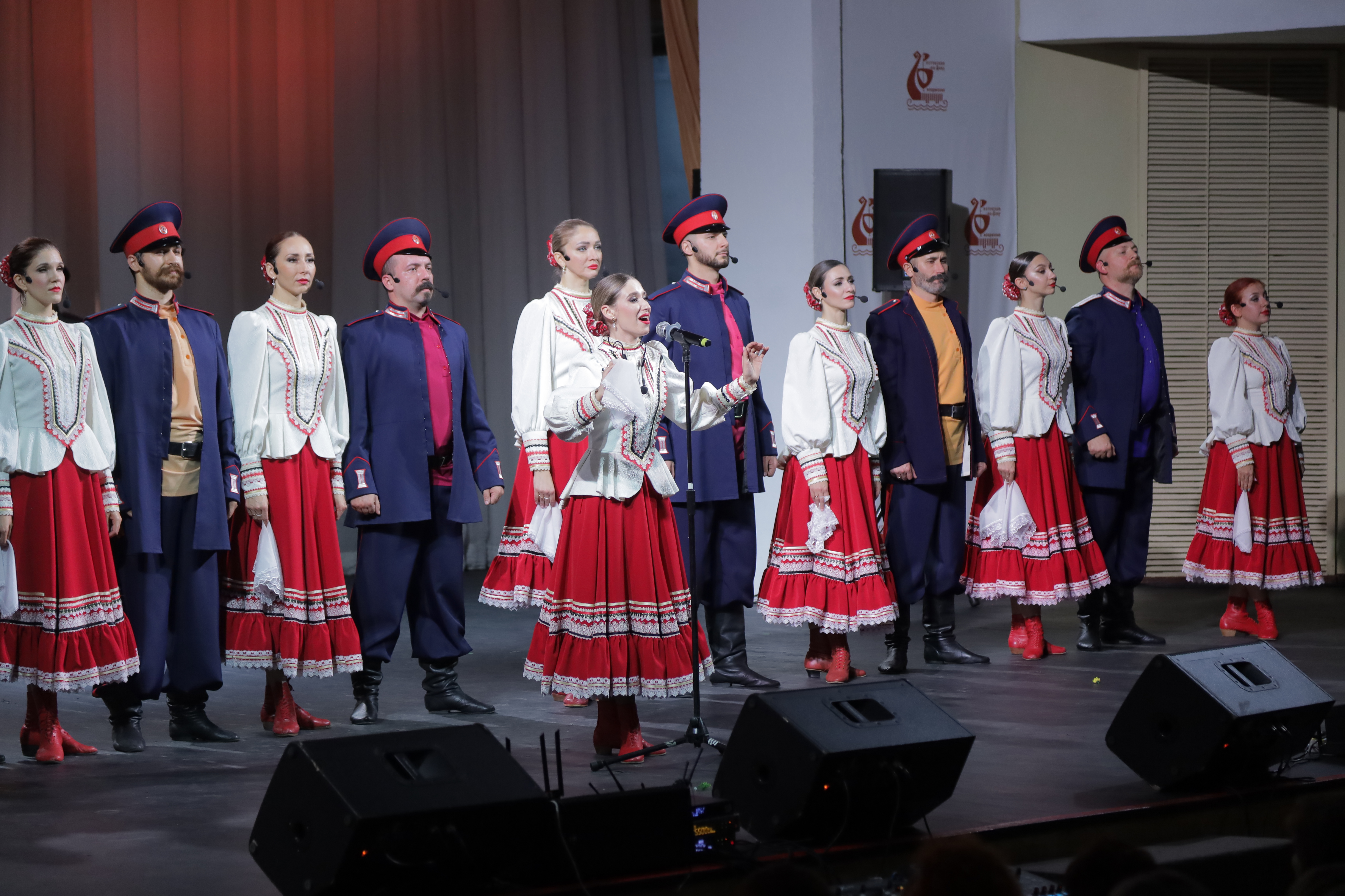 Ансамбль «Легенда». Душа России в её песнях