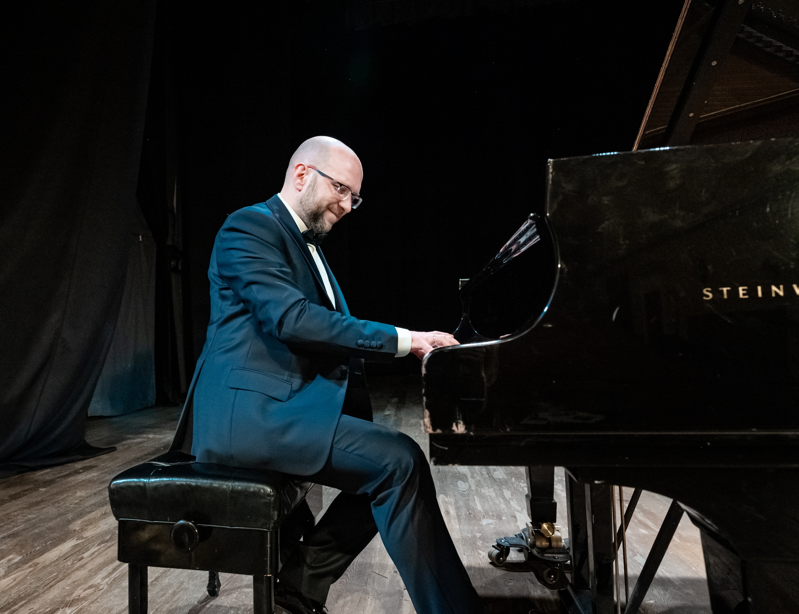 Мелодии театра и кино при свечах