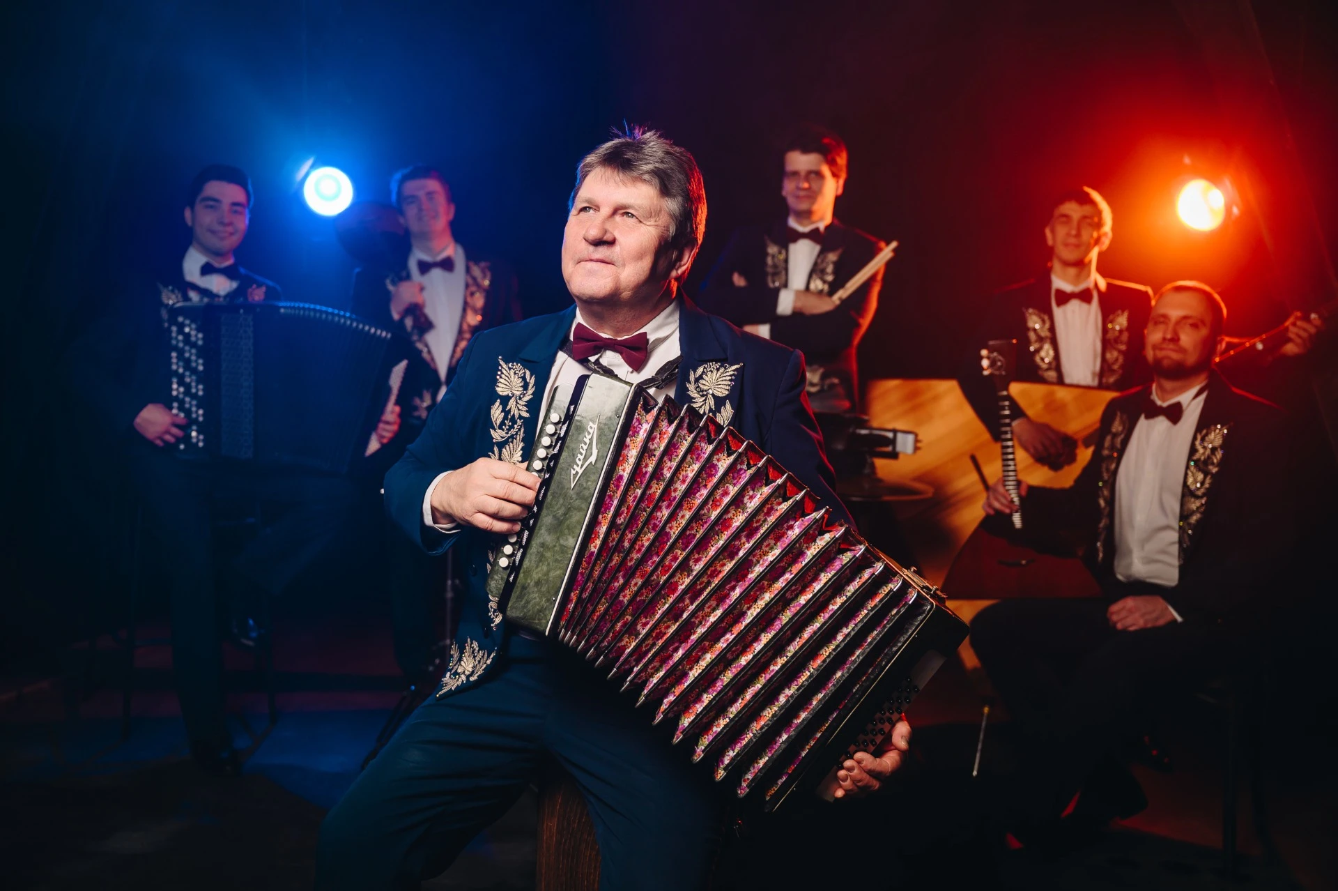 Веселимся мы, играем и нисколько не скучаем!