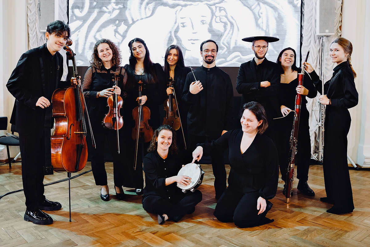 Маленькая Баба Яга