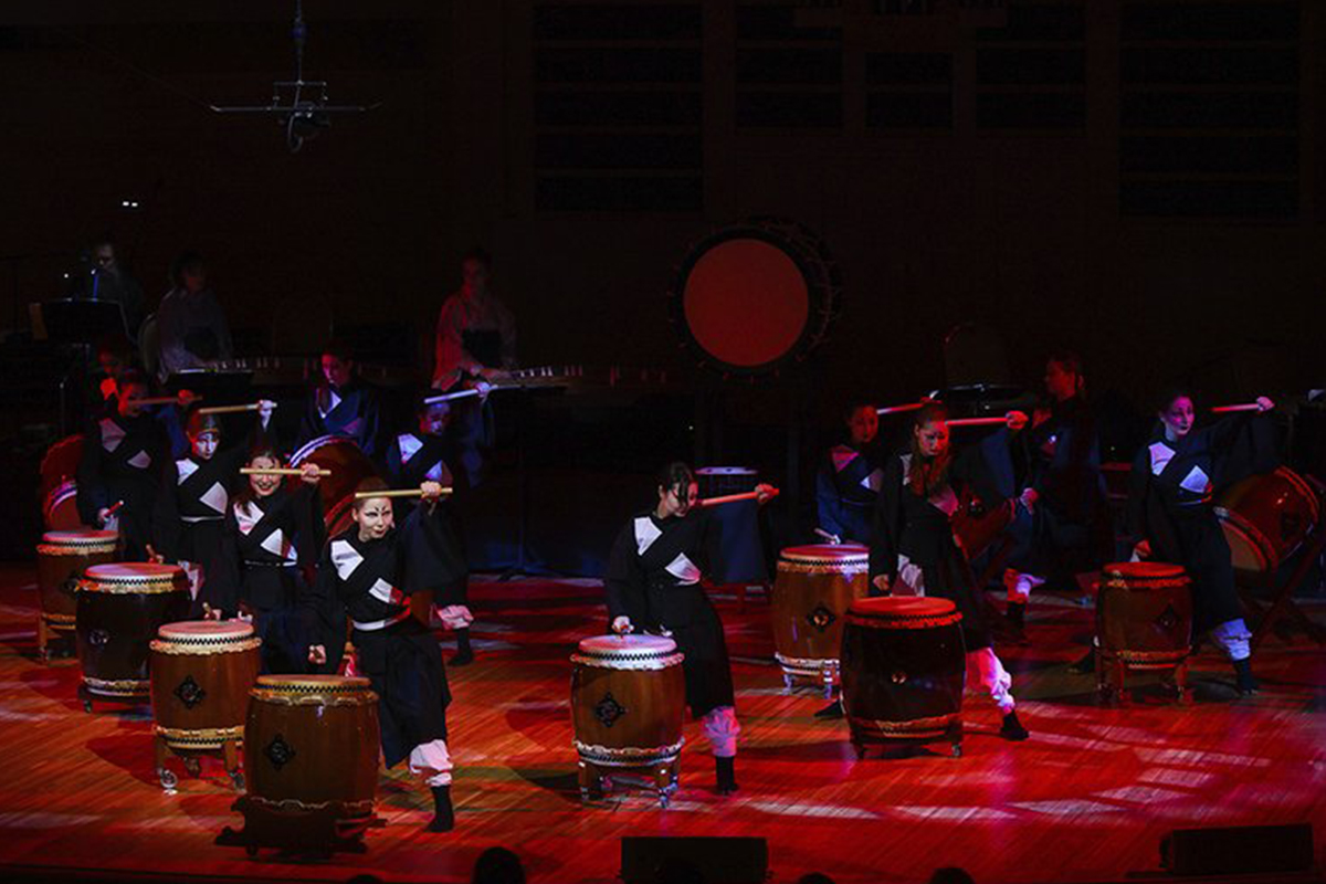 Шоу японских барабанов