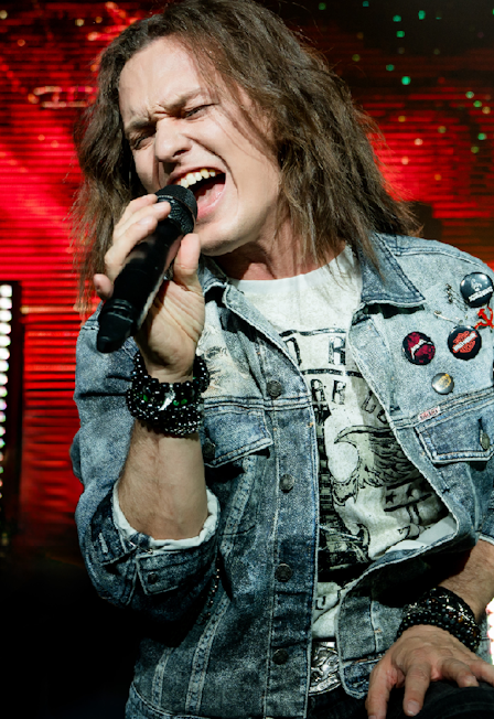 "Девяностые 2.0" - сольный концерт Евгения Егорова