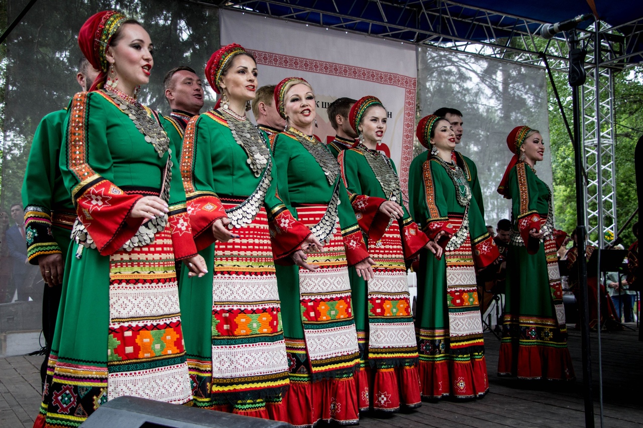 Италмас ижевск. Ансамбль Италмас. Ансамбль Италмас Ижевск. Италмас ансамбль Кудрявцева. Италмас ансамбль на улице.