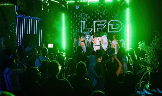 Ночная вечеринка