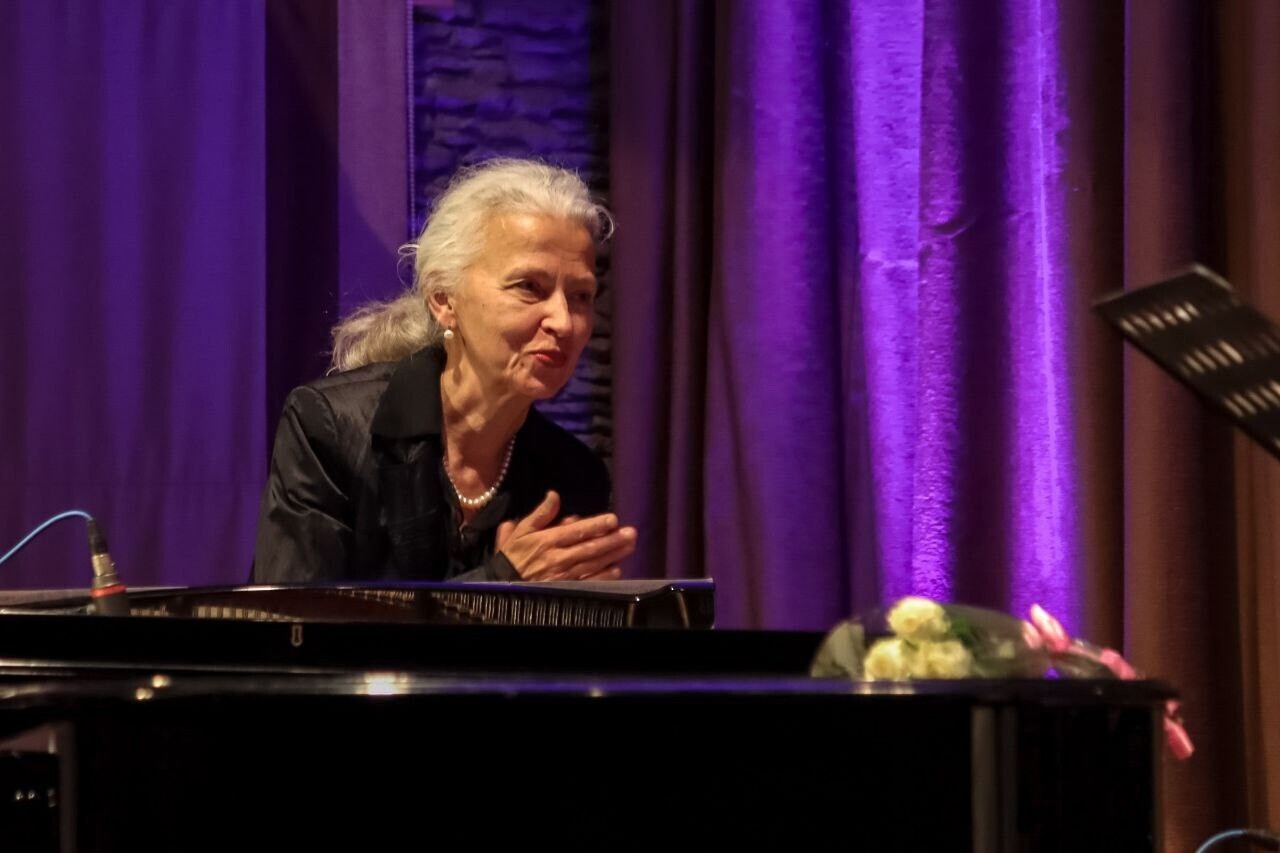 Дюймовочка