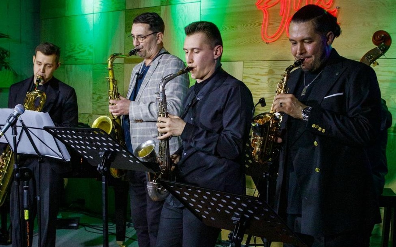 Джаз, фанк и фьюжн — Crazy Sax