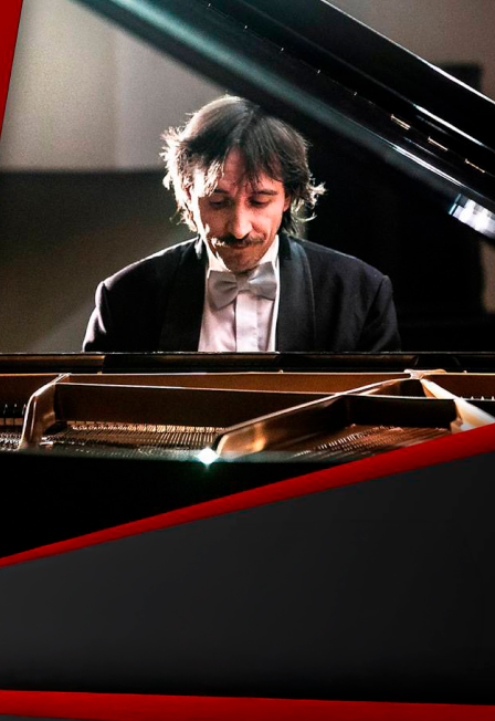 Евгений МИХАЙЛОВ (фортепиано, Казань)