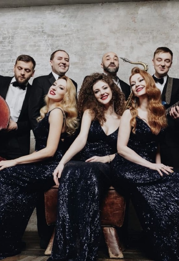 Postmodern Band: «Welcome to Hollywood!»