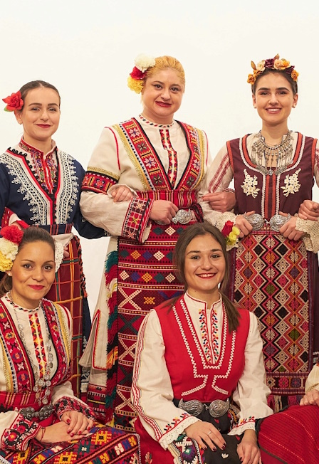 Болгарский хор «The New Bulgarian Voices», Кармен Риццо (электроника)