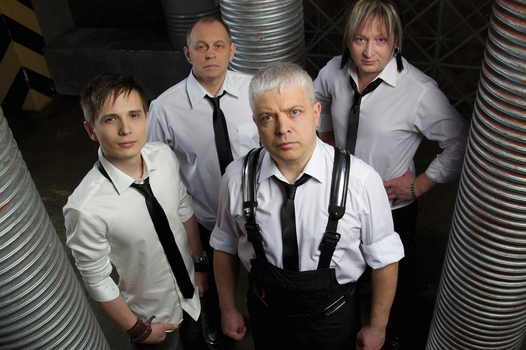 Концерт группы комиссар. Группа комиссар 2023. Комиссар владивосток концерт. Гр. Комиссар владивосток концерт.