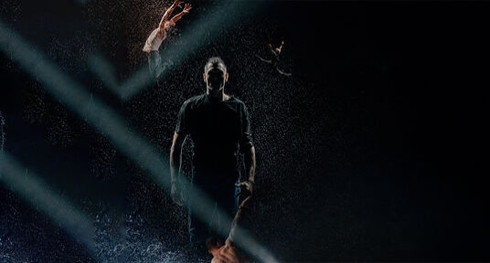 Шоу под дождем 5 «Признание в любви»