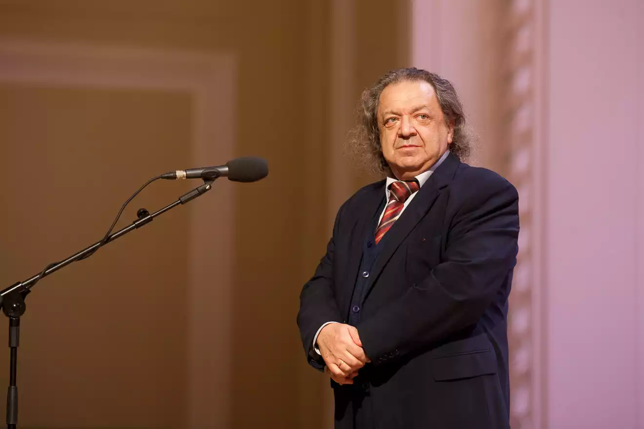 директор консерватории. ректор санкт-петербургской консерватории. ректор московской консерватории. директор консерватории. бахчинян симон арестакович рандеву.