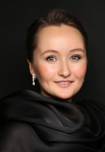 Юлия Лежнева (сопрано), Михаил Шехтман (фортепиано)