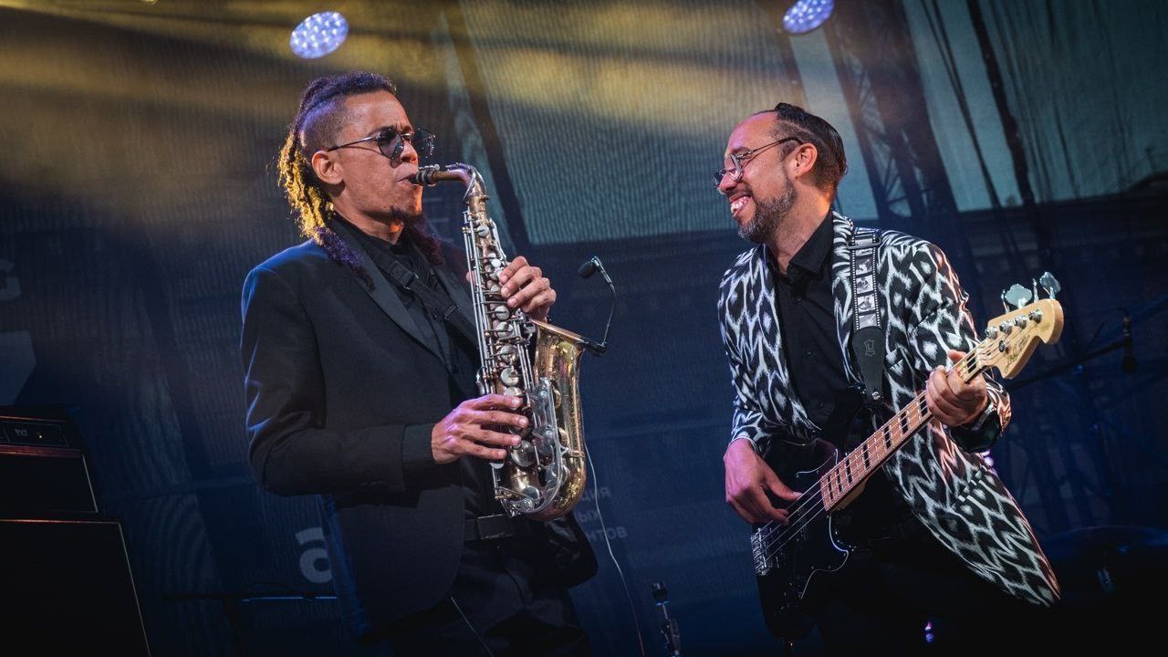 Хуан Орлендис бэнд: латинский драйв и хиты Острова свободы