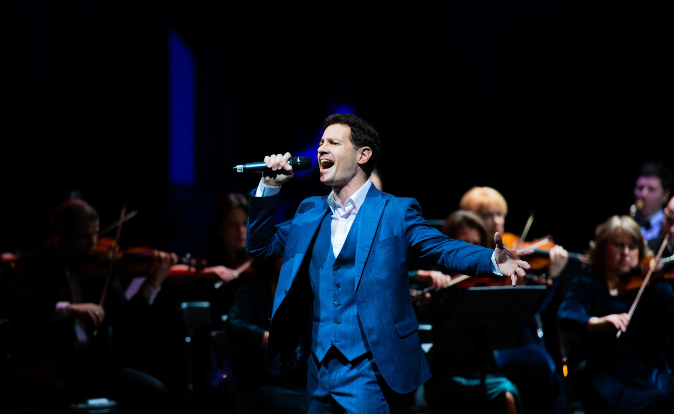 Антон Макарский и оркестр им. Некрасова