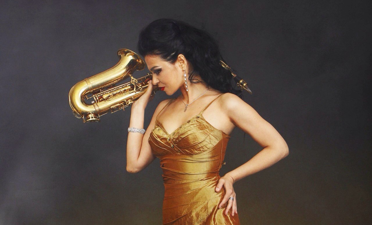 Лада Попова. Нежный саксофон