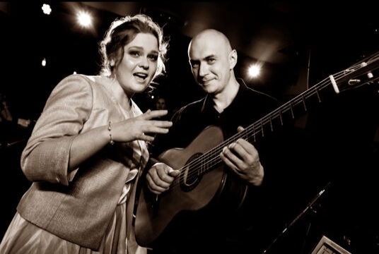 Концерт Марии Малиновской (вокал) и Антона Бабура (гитара)