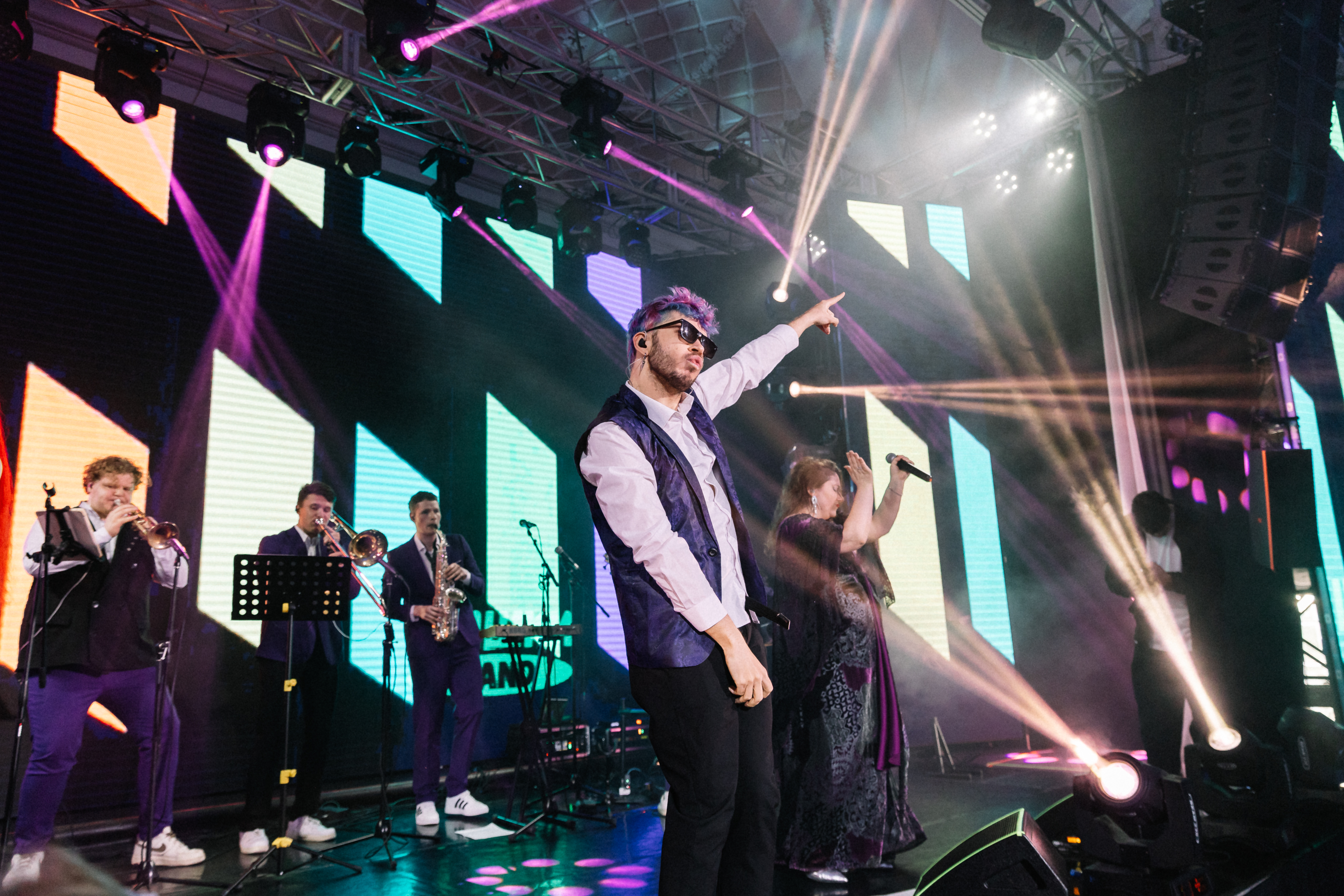 Посвящение легендам: Рок от Queen до наших дней