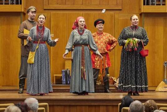 Концерт Ансамбля народной музыки «СмоРодина». «Праздничные звоны»