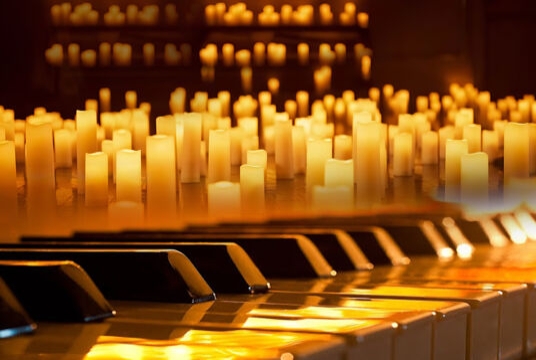 Рояль при свечах. Эйнауди и не только