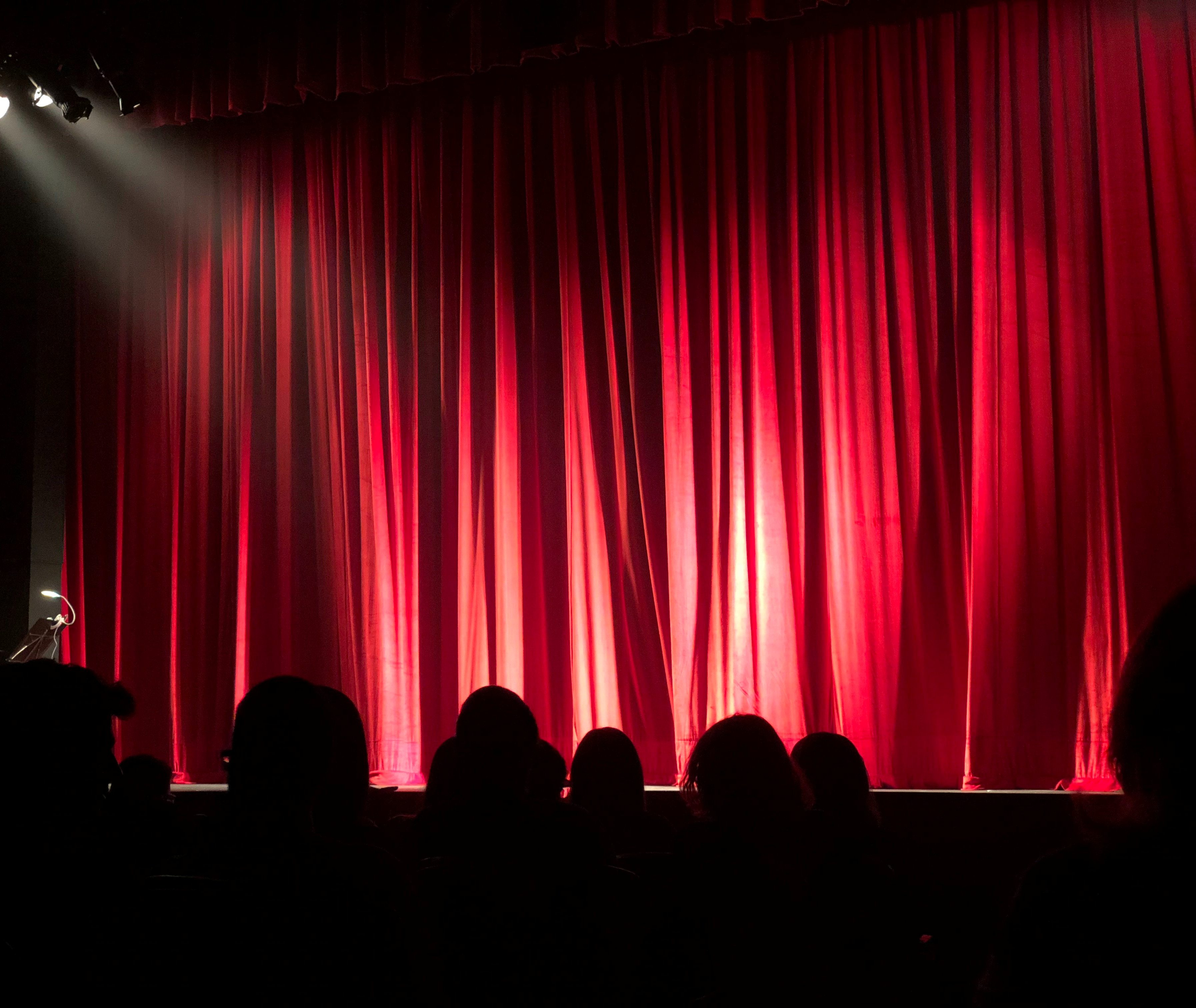 Бал Возрождение: Расправь свои крылья