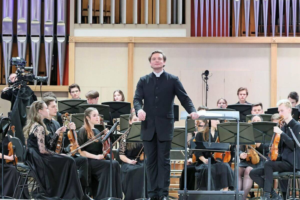 Уральский юношеский симфонический оркестр