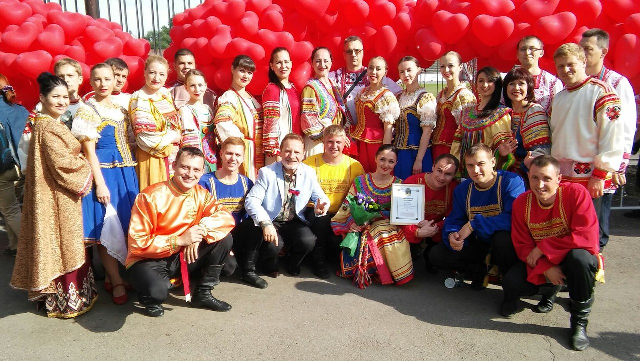 Ярмарки дк кирова. Ансамбль ярмарка Пермь. ДК Вос Пермь. Танец ярмарка народный. Фольклорные коллективы Перми.