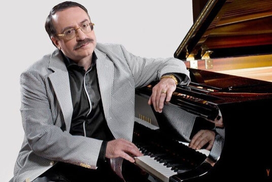 Даниил Крамер и его трио