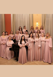 Поют солисты хора Минина