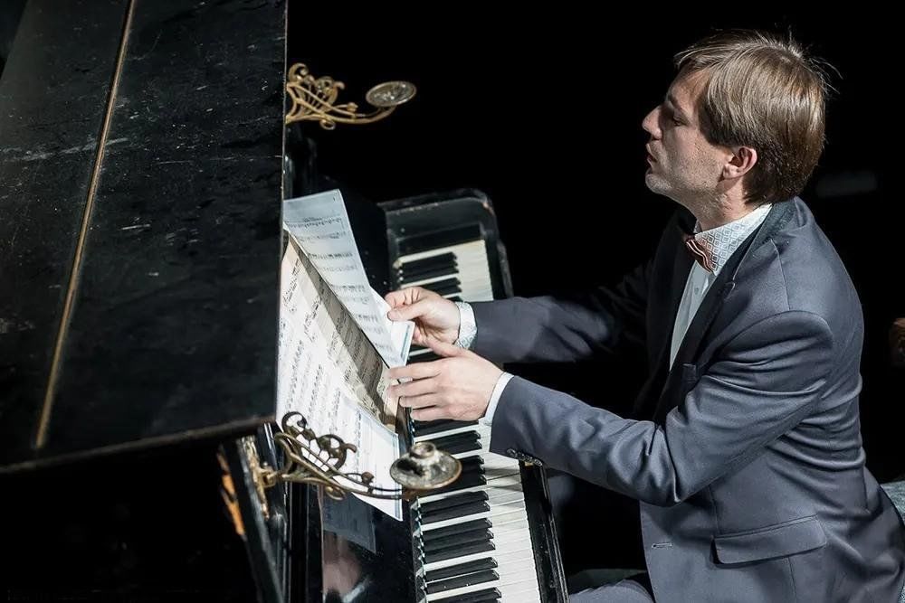 Романтические фантазии и Венгерские танцы