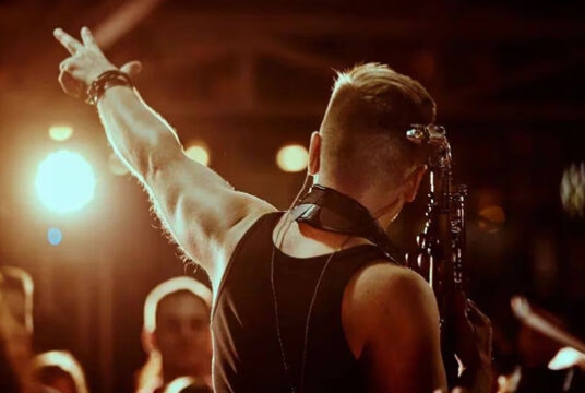 Мировые и Рождественские хиты в симфоническом звучании