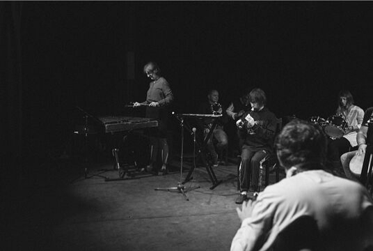 Оркестр “Антон тут рядом” и SymphoCat». «Звуки, ты, я