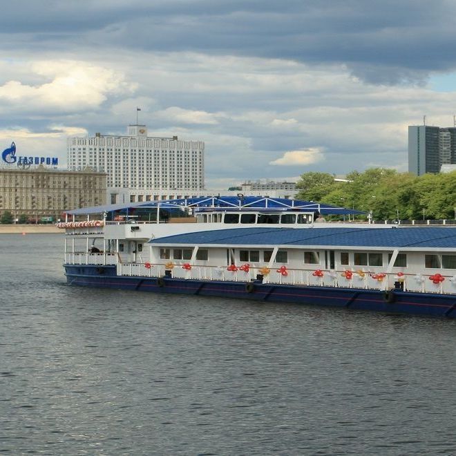 Теплоход москва 64. Рио 1 теплоход москва. Корпоратив на корабле. Концерты на теплоходе в москве. Концерты на теплоходе в москве.