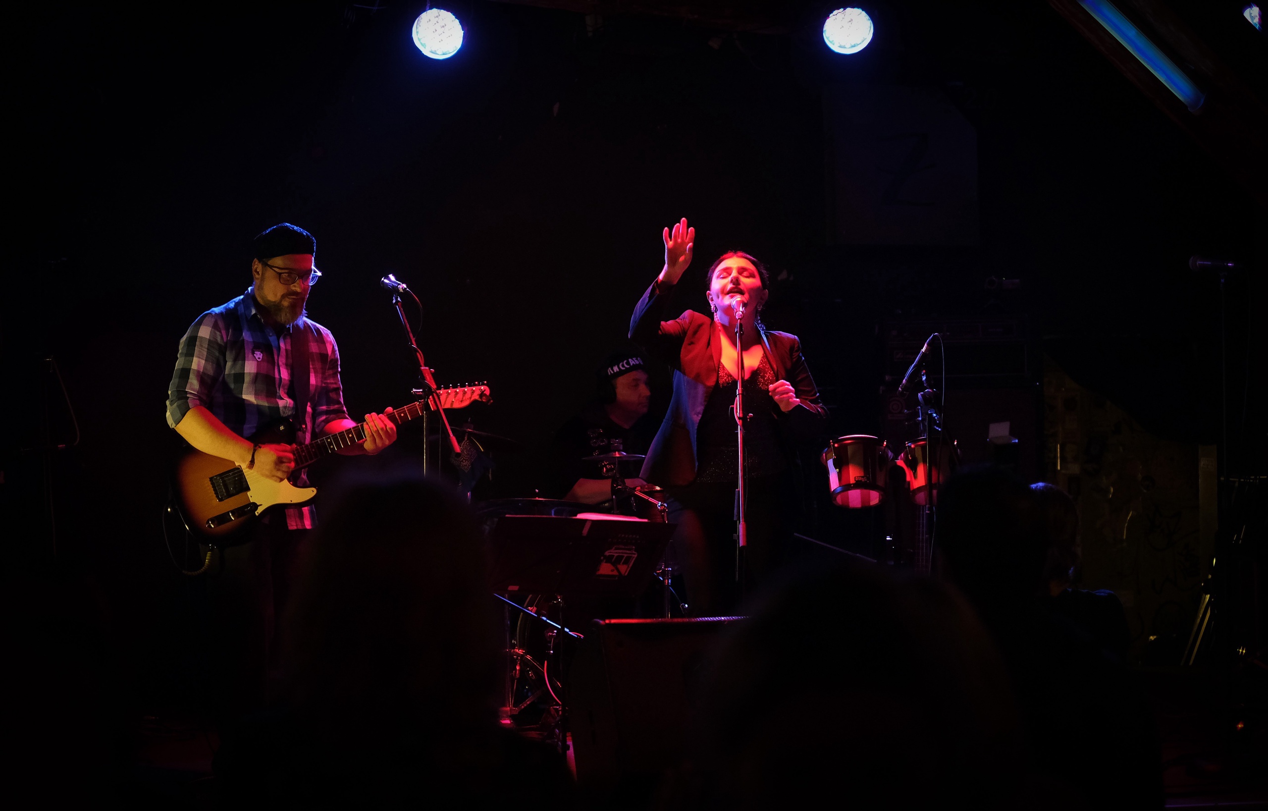 Pierce the veil album. Группа мураками. Pierce the veil плакат. Группа лиссабон 89. Лиссабон 89 группа википедия.