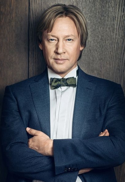 Дмитрий Харатьян