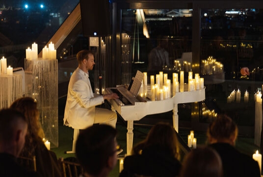 Магия свечей. Романтическая неоклассика при свечах